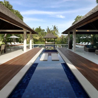 03-Villa Asante – Walkway_11zon Villa Asante - Villa Gallery