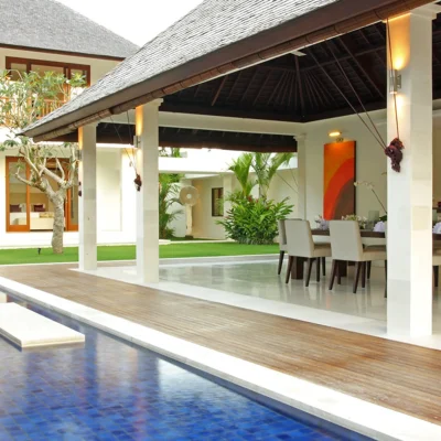 14-Villa Asante – Pool side dining area_11zon Villa Asante - Villa Gallery