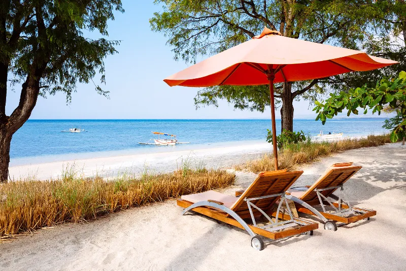 the-anandita-beach-chairs-and-umbrella_0 Villa Anandita - Main Villa