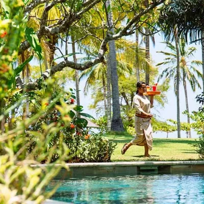 the-anandita-drinks-by-the-pool Villa Anandita - Villa Gallery
