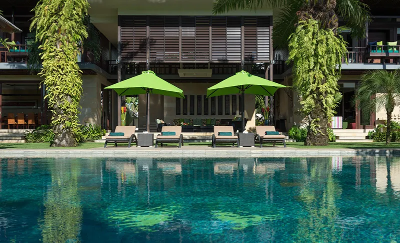 bendega-nui-pool-and-deck-chairs Villa Bendega Complex - Villa Gallery