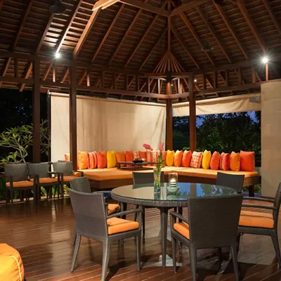 bendega-nui-pool-side-bale-living-area Villa Bendega Complex - Villa Gallery