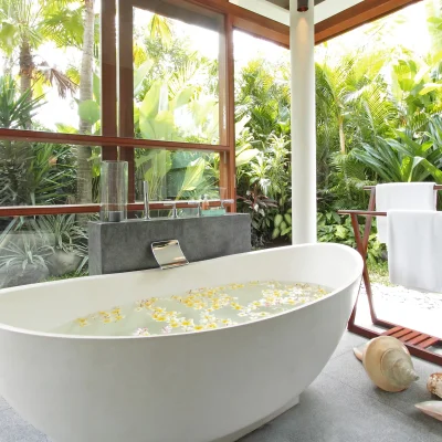 16-Villa Sarasvati – Guest bathroom Villa Canggu Collection - Villa Gallery