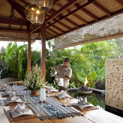 18-Villa Amy – Dining table Villa Canggu Collection - Villa Gallery