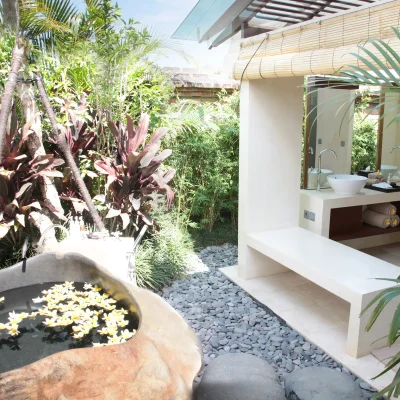 29-Villa Amy – Twin room bathtub Villa Canggu Collection - Villa Gallery