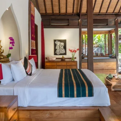 crystal castle_gallery_12_tara’s_temple_master_bedroom (1) Villa Crystal Castle Ubud - Villa Gallery