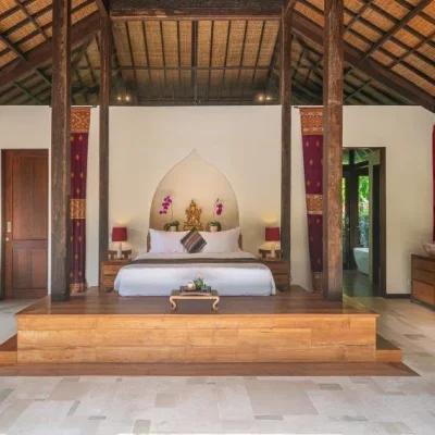 crystal castle_gallery_4_tara’s_temple_master_bedroom (1) Villa Crystal Castle Ubud - Villa Gallery
