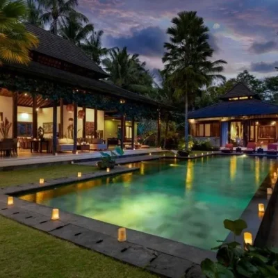 villa-crystal-castle-crystal-castle-gallery-34-pool-at-night-5d84586eec6ae Villa Crystal Castle Ubud - Villa Gallery