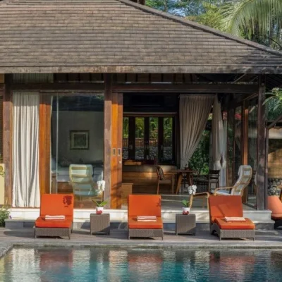 villa-crystal-castle-crystal-castle-gallery-36-master-bedroom-5d845872b2f0b Villa Crystal Castle Ubud - Villa Gallery
