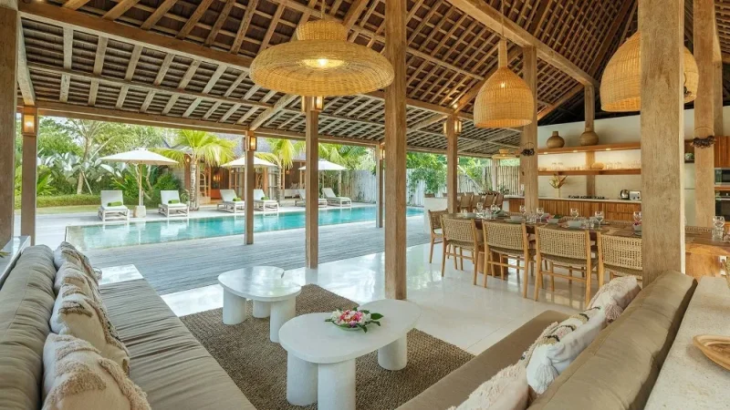 outside view of Villa Lunala Bingin, Bali