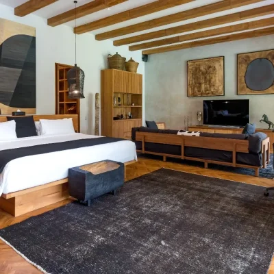 villa-wolfe-wolfe-bedroom-a01-634cd761d7956 Villa Wolfe - Villa Gallery