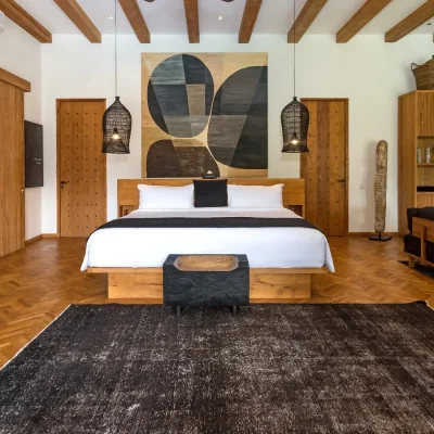villa-wolfe-wolfe-bedroom-a04-634cd76e8db24 Villa Wolfe - Villa Gallery