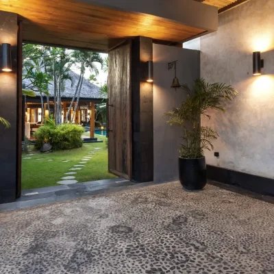 villa-wolfe-wolfe-entrance-634cd7f15dc77 Villa Wolfe - Villa Gallery