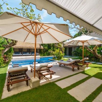 00a5 – Villa Emmy – Poolside sun loungers Villa Emmy - Villa Gallery