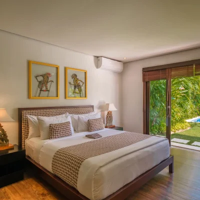 1b2 – Villa Emmy – Bedroom by the pool Villa Emmy - Villa Gallery