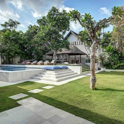 18 Casa Evaliza – Spacious pool and lawn area_11zon Villa Casa Evaliza - Villa Gallery