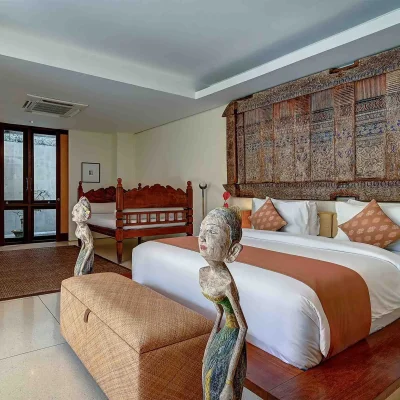 20 Casa Evaliza – The spacious and restful master bedroom_11zon Villa Casa Evaliza - Villa Gallery