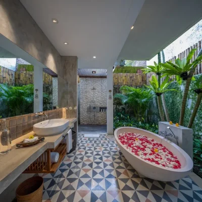 PantaiIndah_15_Bathroom+3 Villa Pantai Indah - Villa Gallery