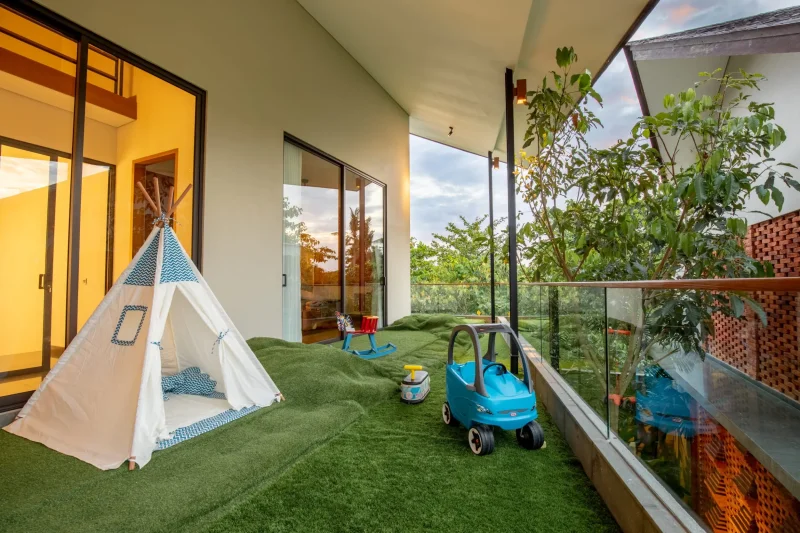 Villa Kimaya - Children_s First Floor Terrace Playtime