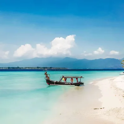TAL-gili-islands-indonesia-2025TRAVDEST1224-02eb881f5a0d4dcb852cf7dba60de0f4 Villa Papaya House - Villa Gallery