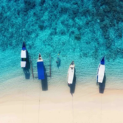 beach-and-boats-as-a-background-gili-meno-islands-2048×1342 Villa Papaya House - Villa Gallery