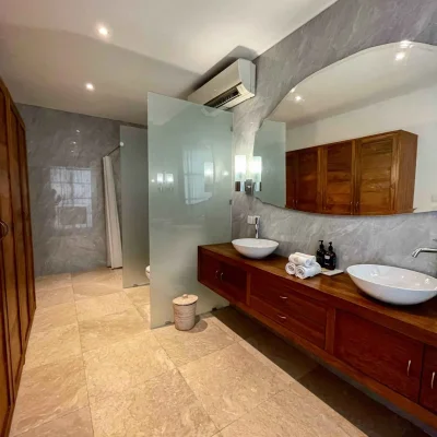 Bathroom_11zon Villa La Seminyak - Villa Gallery
