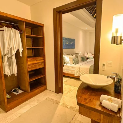Sangkara Bathroom_11zon Villa La Seminyak - Villa Gallery