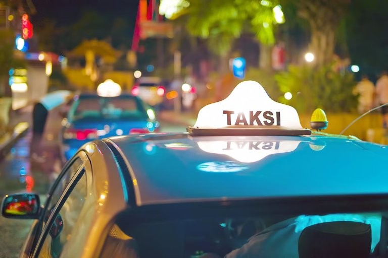 bluebird taxi in bali