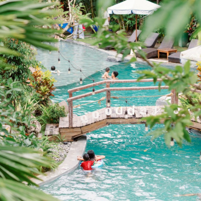 cafe in ubud family friendly restaurant bali family villas guide day club