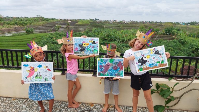 kids painting class in Bali