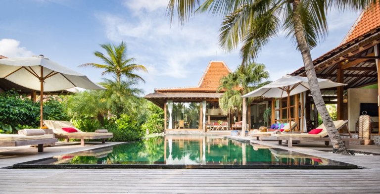 villa desa roro canggu pool view
