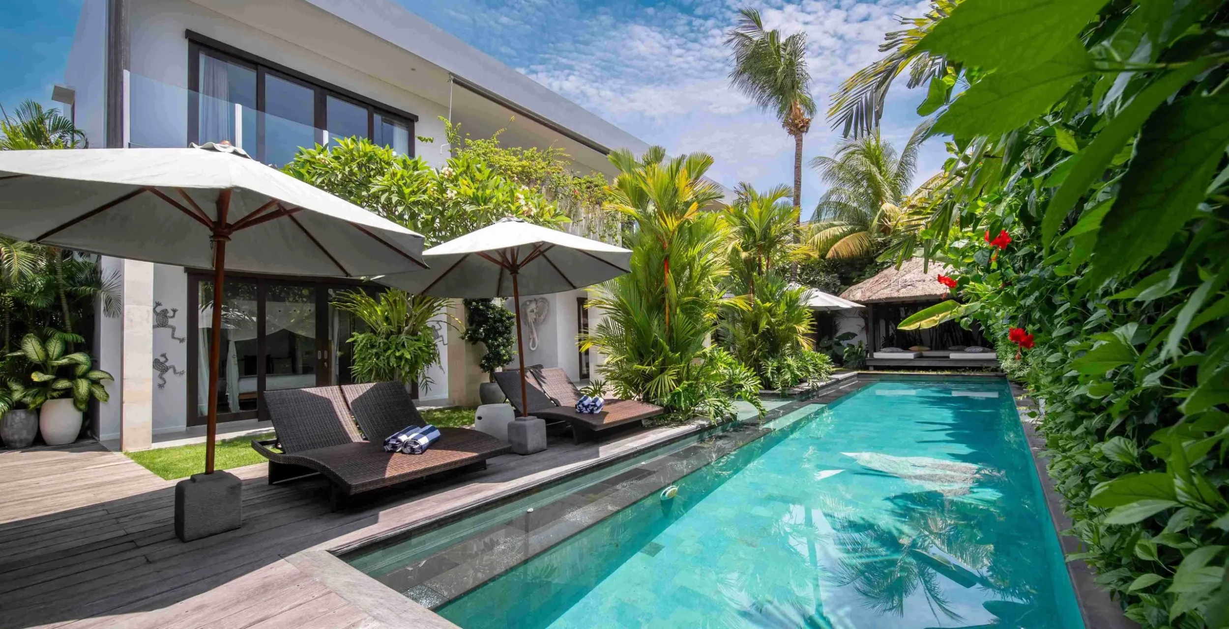 0 – Hero Villa Nikaia Villa nikaia garden area with pool view