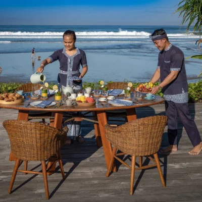 007 Noku Beach House – Impeccable service by the staff Villa Noku Beach House - Villa Gallery