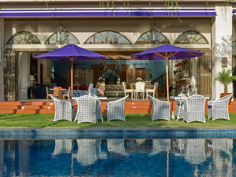 02-Sayang dAmour – Poolside dining Villa Sayang D’amour - Villa Gallery