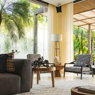 025 Noku Beach House – Side view of living area Villa Noku Beach House - Villa Gallery
