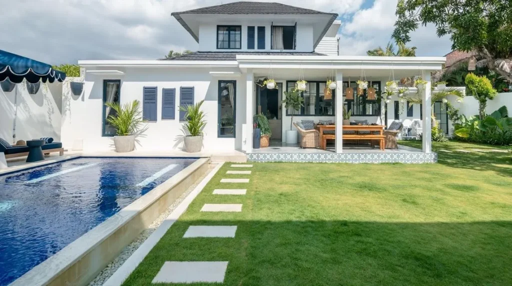 0Mobu9Zw edit Elegant 5-bedroom villa in Seminyak with private pool, modern design, and prime location near cafes, shops, and the beach.