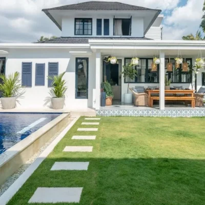 0Mobu9Zw edit Elegant 5-bedroom villa in Seminyak with private pool, modern design, and prime location near cafes, shops, and the beach.