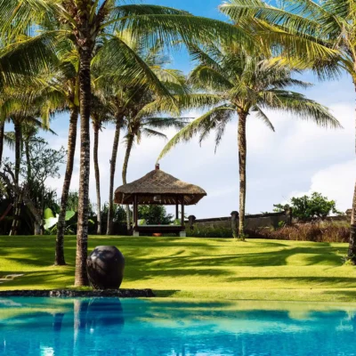 7. Villa Semarapura – Garden bale in the left hand corner of the property Villa Semarapura - Villa Gallery