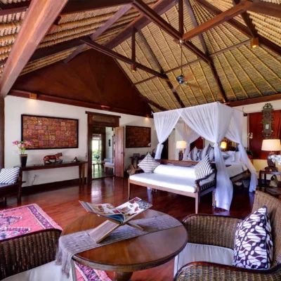 9. Villa Sungai Tinggi – Master suite_11zon Villa Sungai Tinggi - Villa Gallery