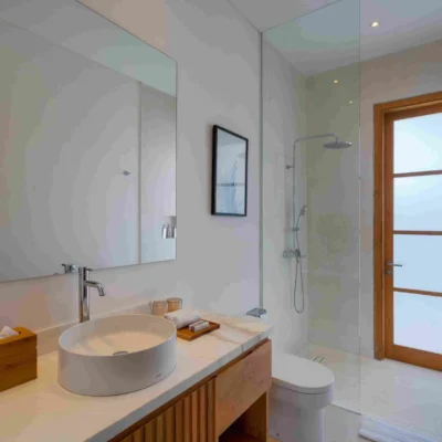 Amenara_Upstairs Third Bedroom – Bathroom_11zon Bali Villas