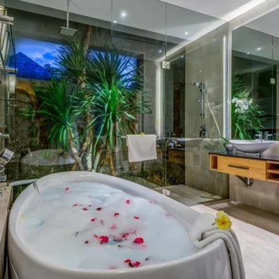 Villa-Aramanis-Indah-Master-bathroom Villa Indah Aramanis - Villa Gallery