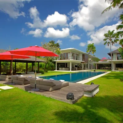 Villa-Kalyani-The-villa-during-the-day Villa Kalyani - Villa Gallery
