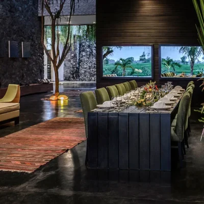 Villa Mana Dining setting Villa Mana Dining setting