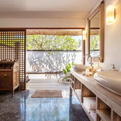 Voyage – Master suite ensuite bathroom Villa Voyage - Villa Gallery