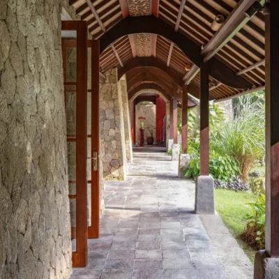 amaru_gallery_53_hallway Villa Amaru
