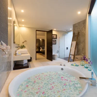the-layar-4br-flower-petal-bath The Layar Villa Five - Villa Gallery