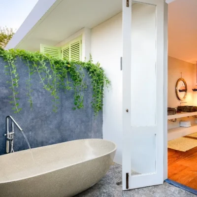 villa-1880-villa-1880-batubelig-bedroom-ii-ensuite-bathroom-outside-shower-and-bath-58294691e1737_11zon Villa 1880 - Villa Gallery