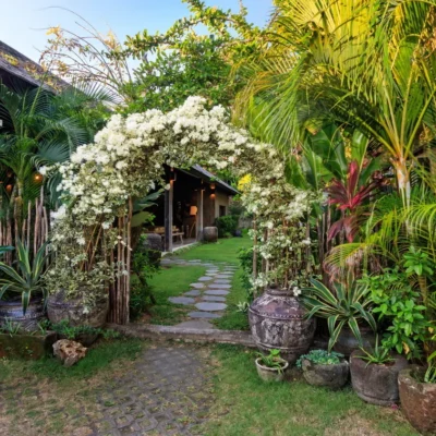 villa-emile-13-entrance-c-5b29bfbbd9e33 Villa Emile Estate Bingin - Villa Gallery