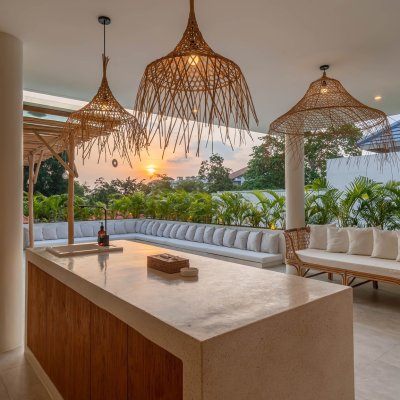 20 Villa Unna – Rooftop outdoor living and dining area_11zon Villa Unna Umalas - Villa Gallery