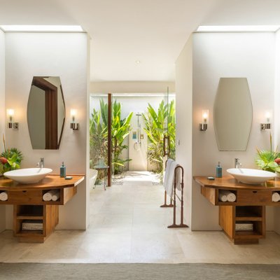 Bathroom (1) Villa La-Ta Seminyak - Villa Gallery